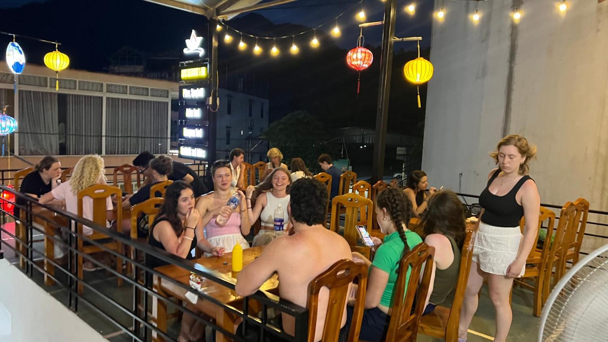 Ha Giang Lotus Hostel Motorbikes Tours Exterior foto