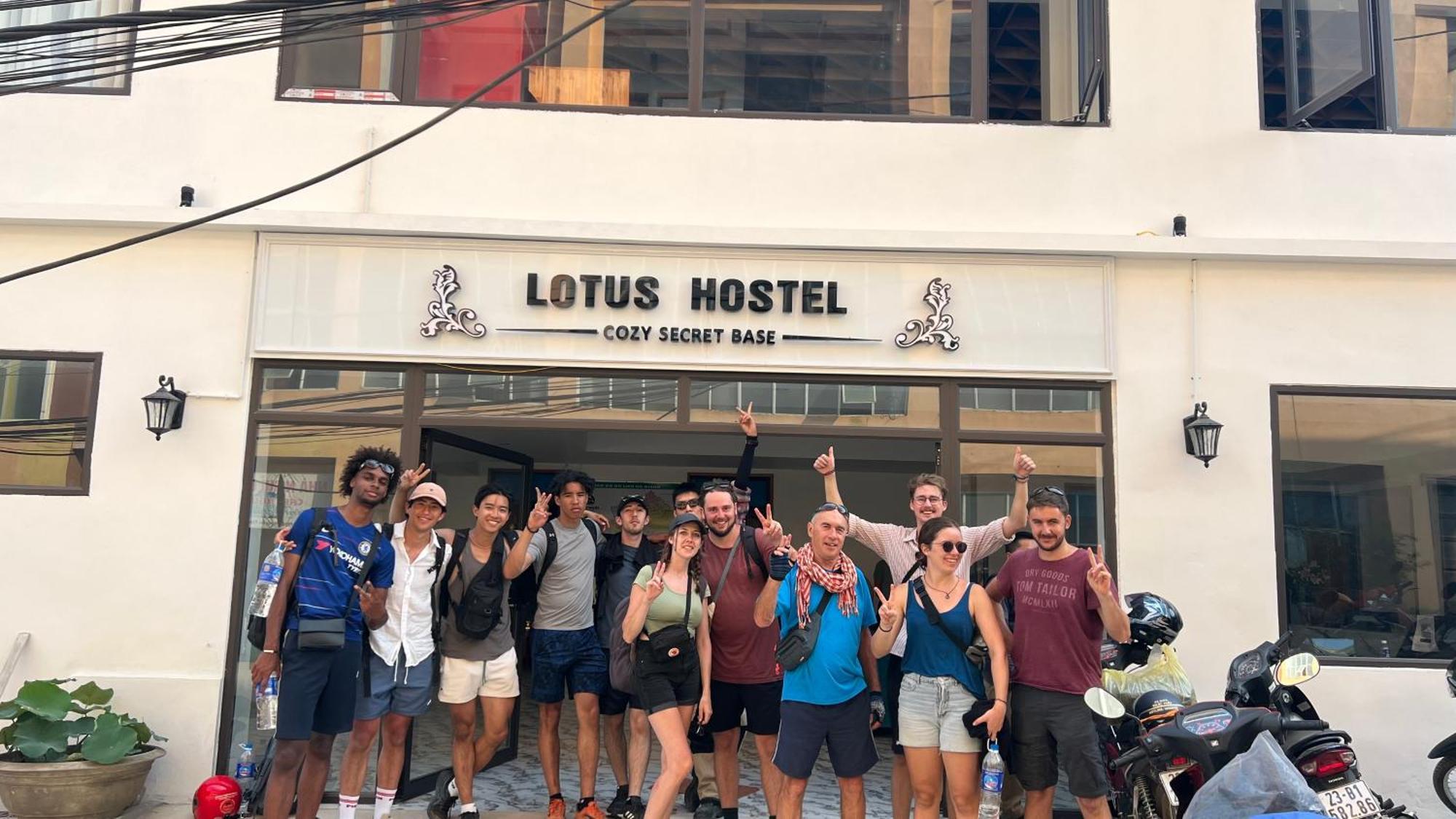 Ha Giang Lotus Hostel Motorbikes Tours Exterior foto